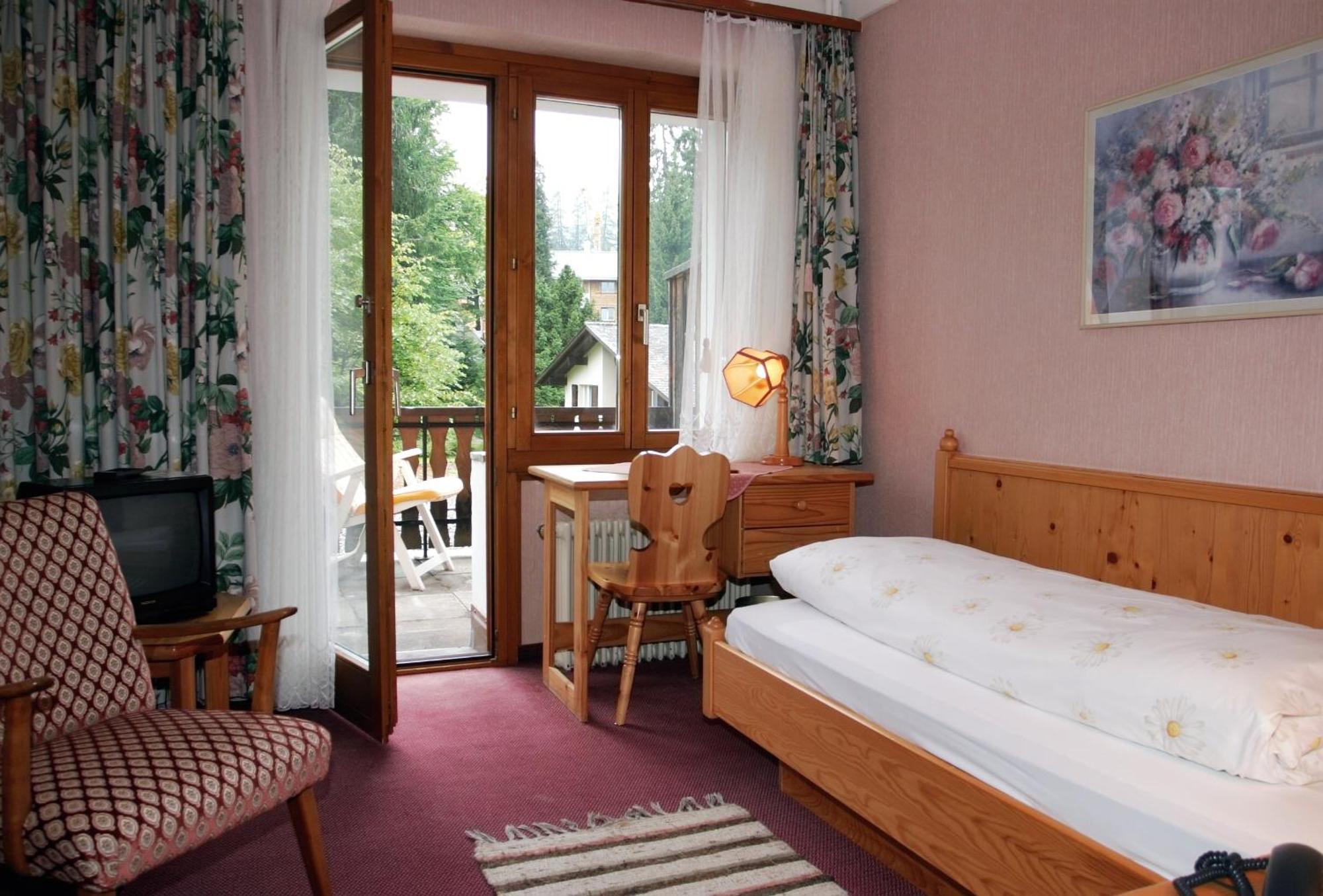 Hotel Cresta Flims Oda fotoğraf